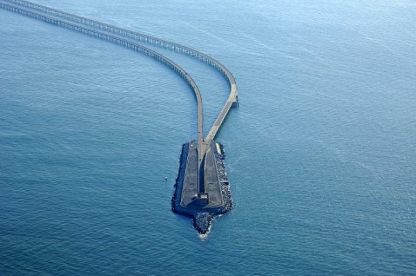 Мост-тоннель через Чесапикский залив в США